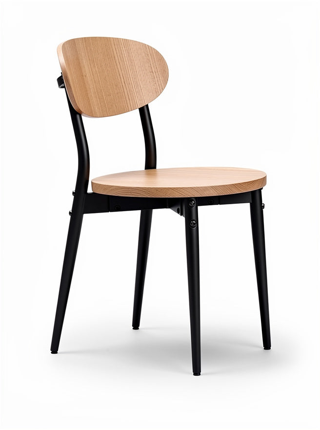 Minimalistischer Holzstuhl mit Metallrahmen